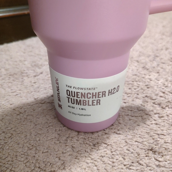 Stanley Lilac Quencher H2.0 Tumbler - Picture 3 of 5